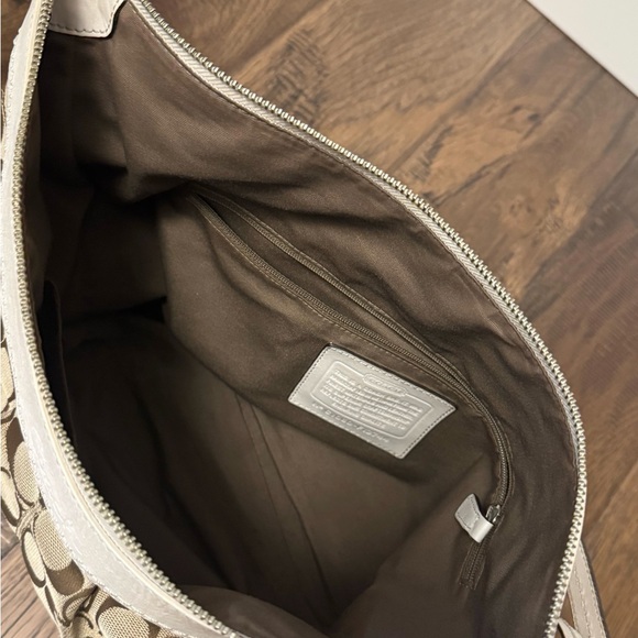 Coach Tan and Cream Women's Large Tote Bag - Picture 3 of 4